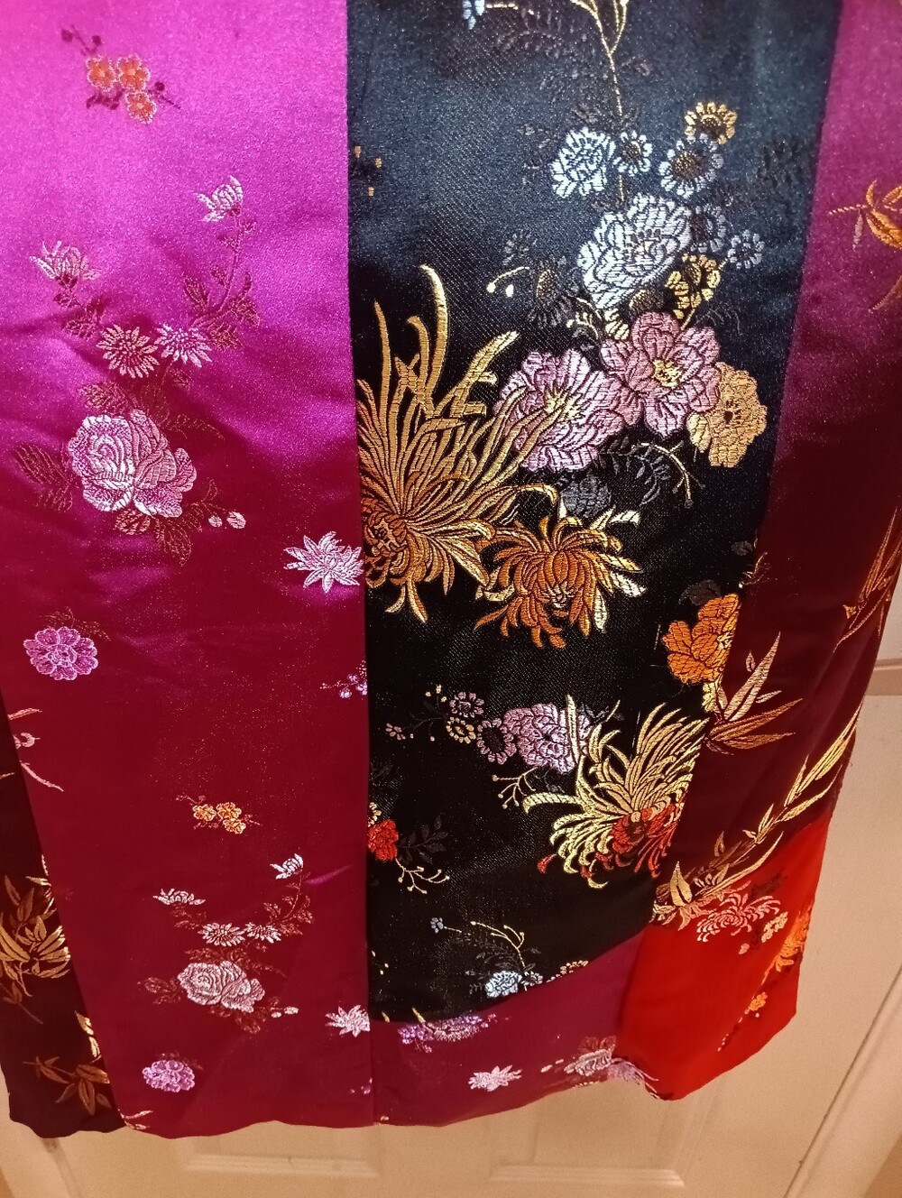 Price Firm Sue Wong Magnificent Vintage Patchwork Silk Coat with Faux Fur Trim - Picture 3 of 6